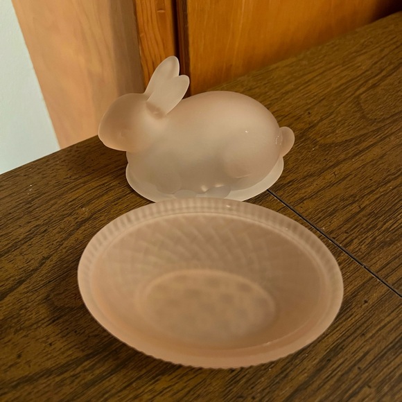 Vintage Pink Glass Bunny Accent candy dish - Picture 2 of 4